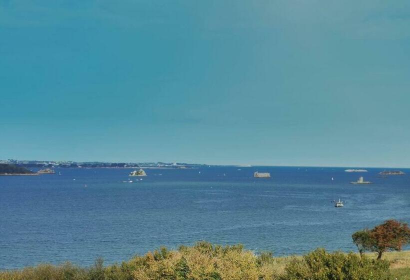 Kermartin Maison De Famille Avec Vue Sur La Baie De Morlaix