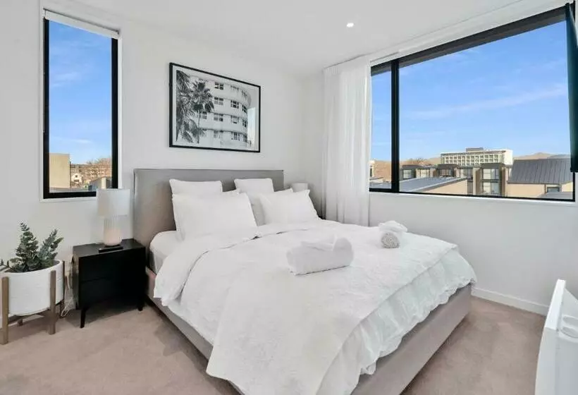 Top Floor Luxury City Central W Sunny Balcony