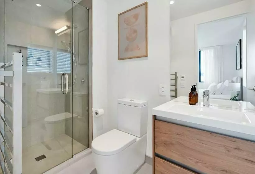 Top Floor Luxury City Central W Sunny Balcony