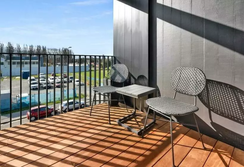 Top Floor Luxury City Central W Sunny Balcony