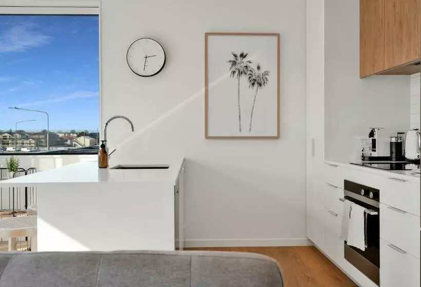 Top Floor Luxury City Central W Sunny Balcony