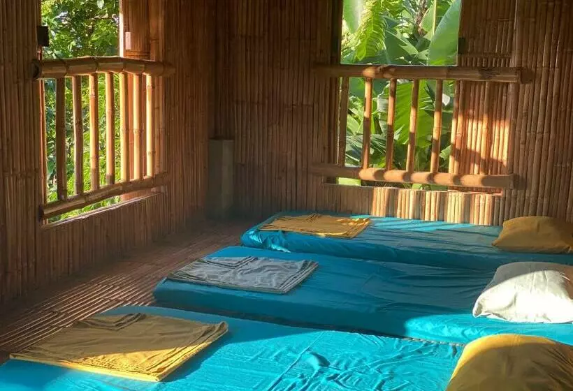 Rustique Rue Mabini Hostel