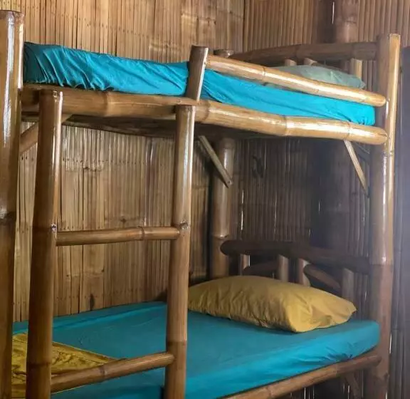 Rustique Rue Mabini Hostel