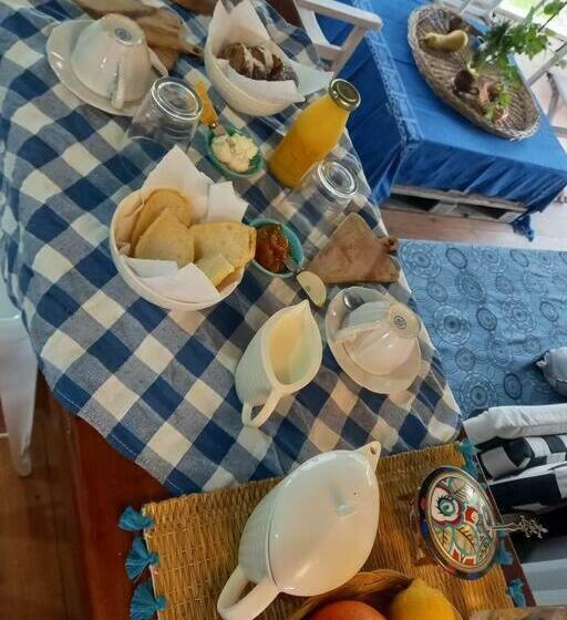 Bed & Breakfast Maramor Art Studio & Home