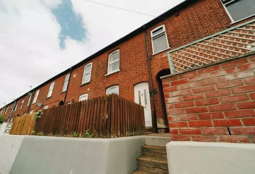 Buckenham Cottage