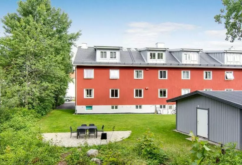Fin Lägenhet. Gångavstånd Till Strömstads Centrum