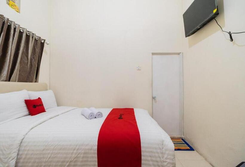 فندق Reddoorz Syariah Near Pasar Aur Kuning