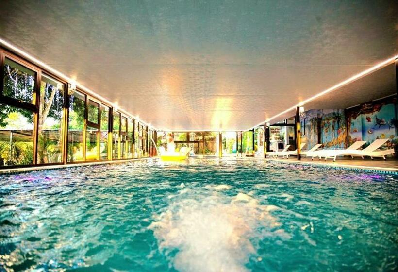 Ngan Hoa Villa Venue Travel