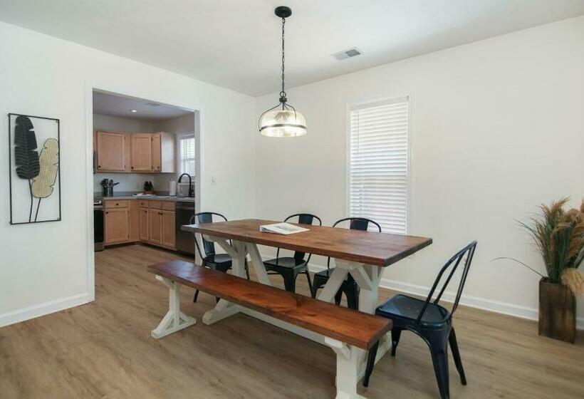 Renovated Charleston Oasis Mins To Dtwn And Beach
