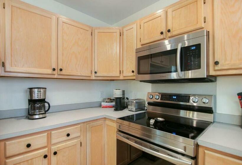 Renovated Charleston Oasis Mins To Dtwn And Beach