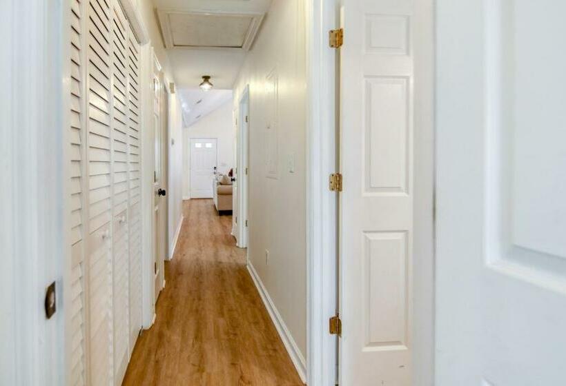 Renovated Charleston Oasis Mins To Dtwn And Beach