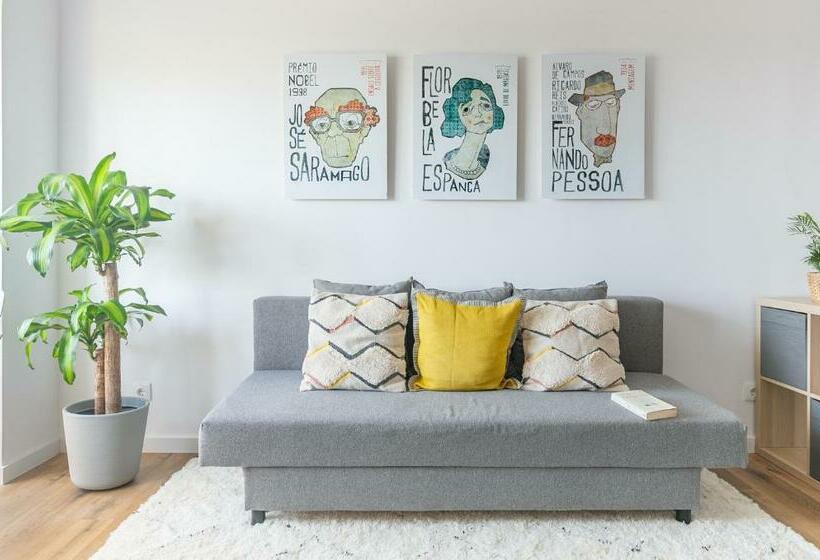 Spacious Apt Campo D Ourique With Ac