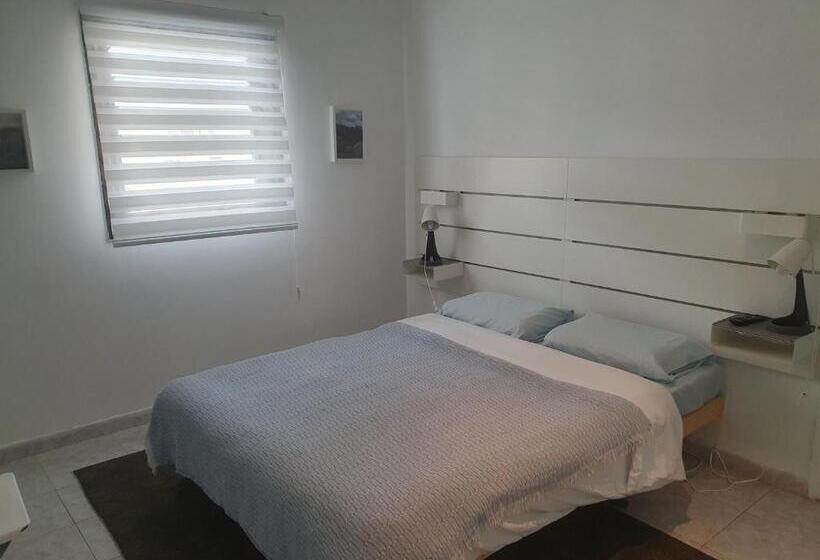 Aamiaismajoitus (B&B) Chambre Bleue 2 Personnes