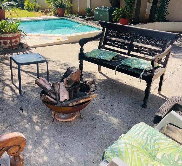 Bed & Breakfast The Catwalk Lodge