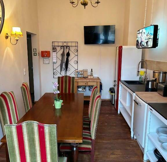 Dz Appartements Ferienwohnung Mit Klimaanlage, Whirlpool Und Freiem Wlan Ruhige, Zentrale Lage I