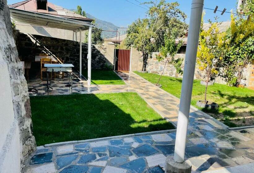 Pensionat уютный двор