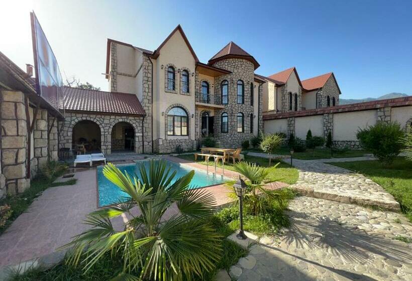 Qafqaz Suite Riverside Villa