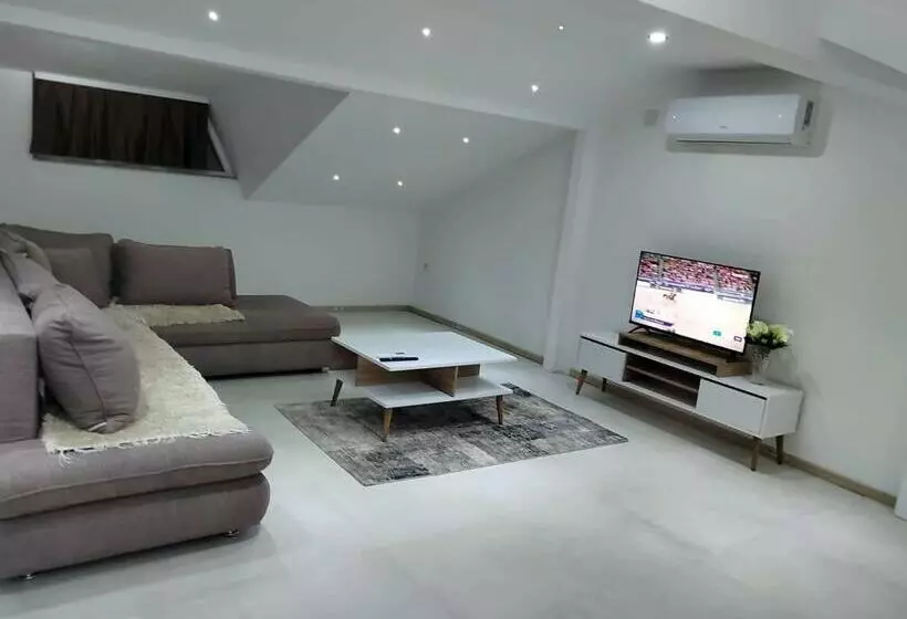 Anton Lux Apartment