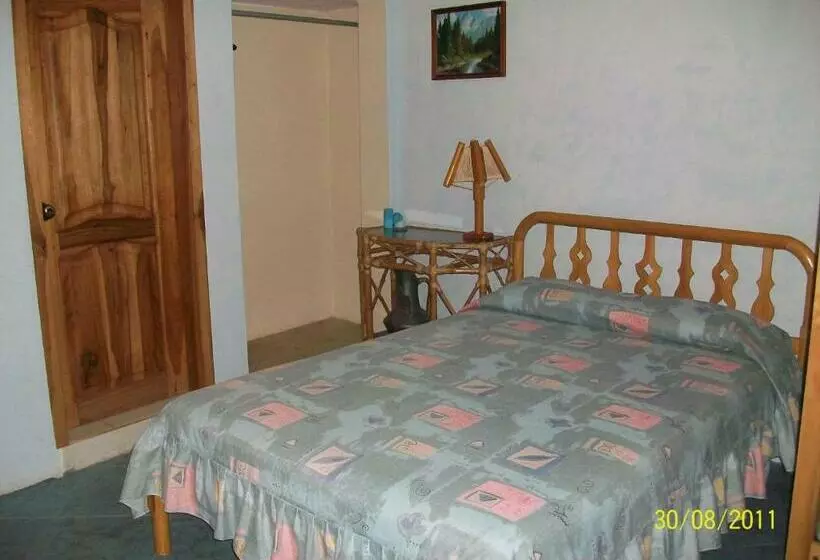 ベッドアンドブレックファースト Hostal Cabañas Vistamar