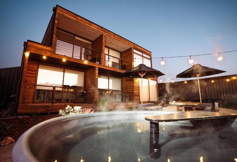 تختخواب و صبحانه Viento Bravo