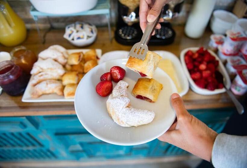 تختخواب و صبحانه Viento Bravo