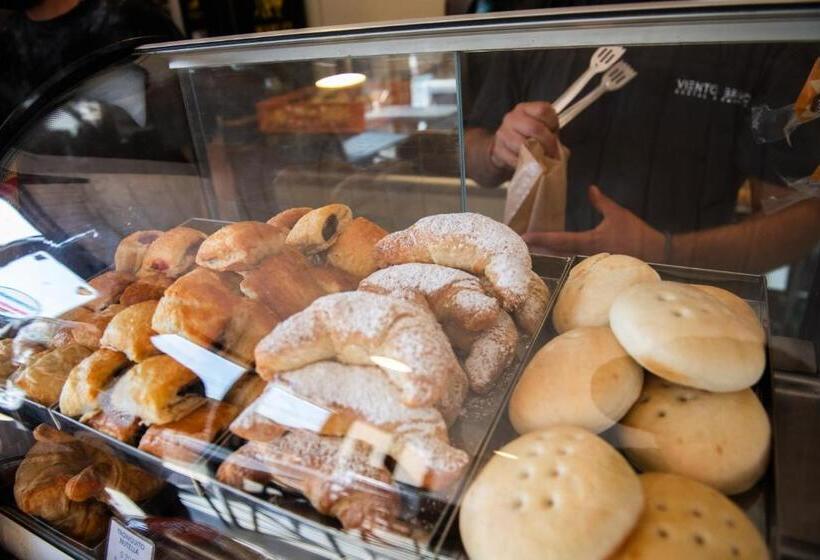 تختخواب و صبحانه Viento Bravo