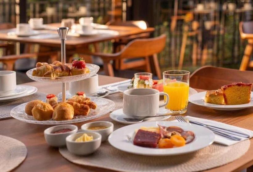 هتل Chateau Du Golden