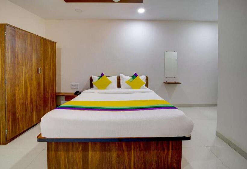 Отель O Grand Executive