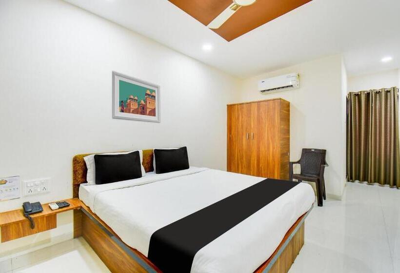 Отель O Grand Executive