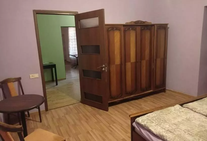 پانسیون House 56