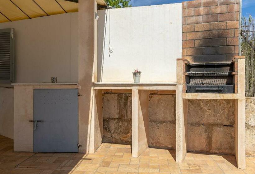 Villa Les Oliveres Petites De Un Dormitorio