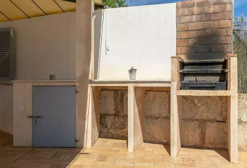 Villa Les Oliveres Petites De Un Dormitorio