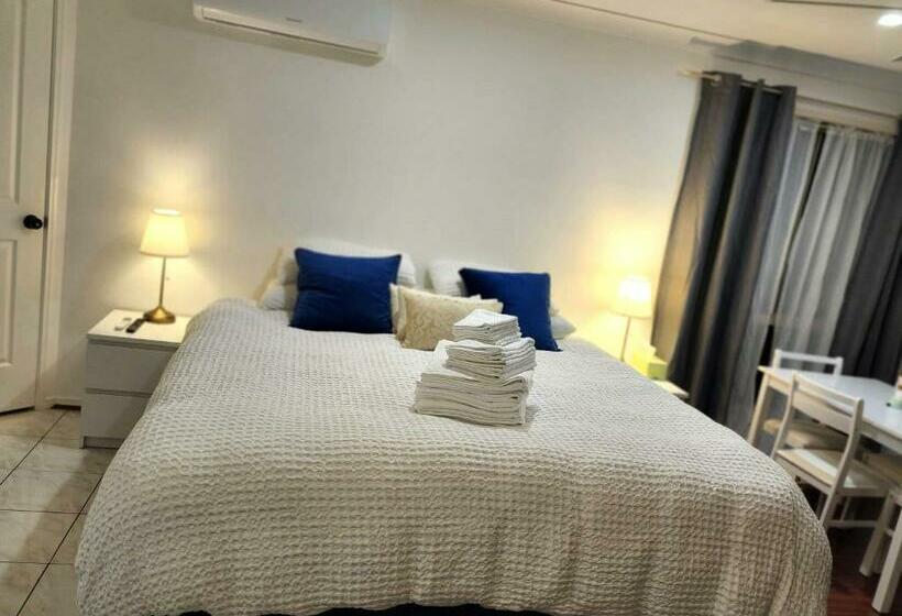 פנסיון Adorable Studio In A Peaceful Area Of Gold Coast