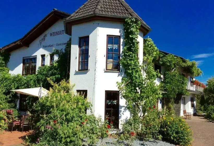 Majatalo Weingut Raevenhof