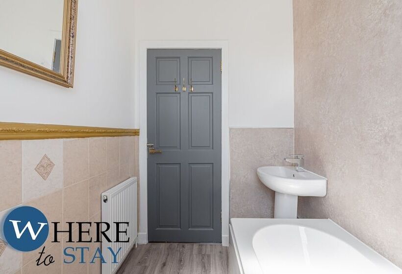 Apartment Beyond Forth Bridges   3bed Free Parking