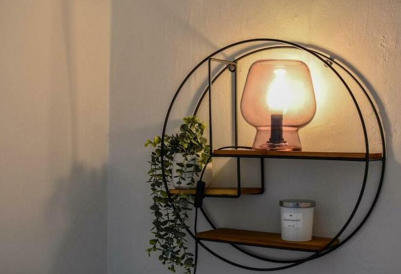 Cheerful 3 Bed Grade Ii Central Cottage