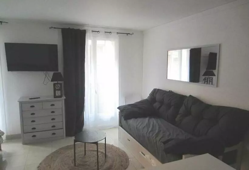 Dieppe, Location Studio Avec Terrasse à 1 Rue De La Plage Et1 Linge De Maison Fourni Et Lit Fait