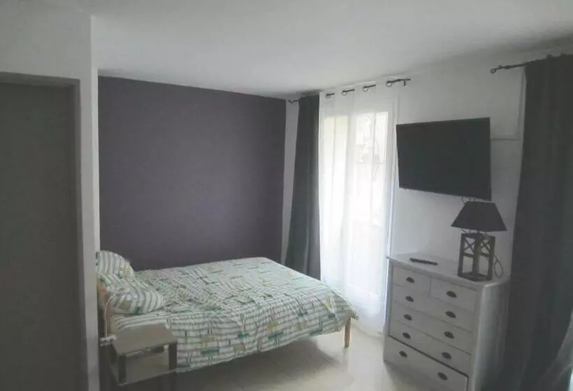 Dieppe, Location Studio Avec Terrasse à 1 Rue De La Plage Et1 Linge De Maison Fourni Et Lit Fait