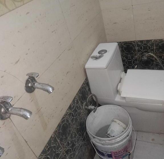 Отель Spot On 92658 Tannu Guest House