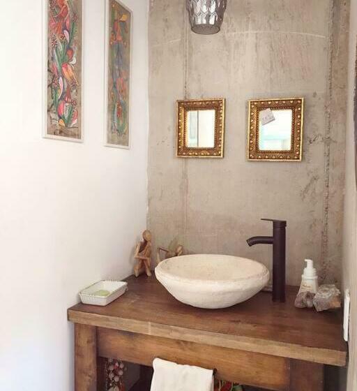 Moderna Casa En Las Paredes A 1 Km Del Aeropuerto