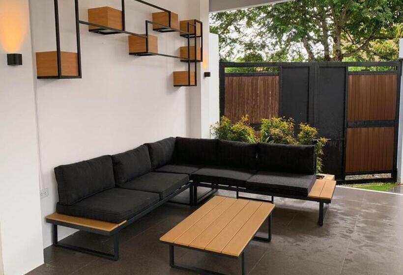 پانسیون Asheville Tagaytay