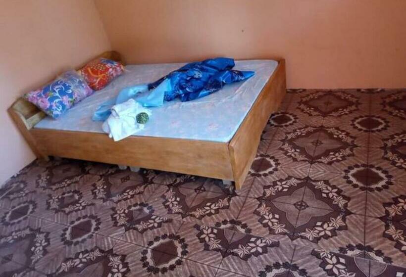 פנסיון Monkey Sanctuary Guesthouse