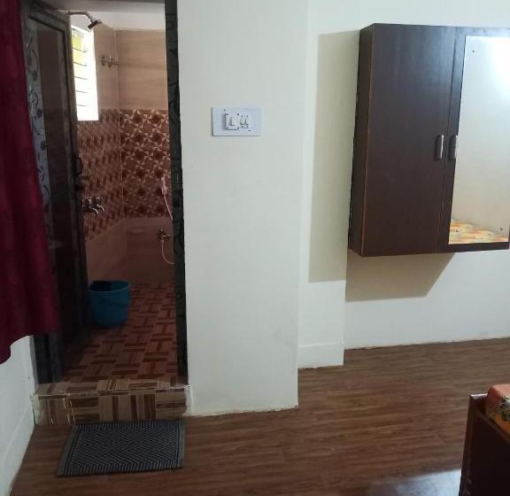 پانسیون Shine Inn 2