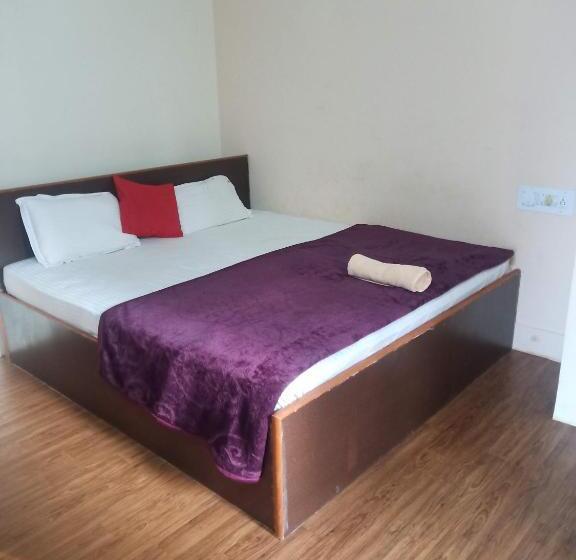 پانسیون Shine Inn 2