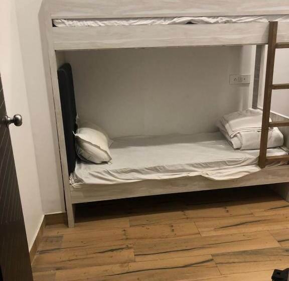 Vandrarhem Lake Bridge