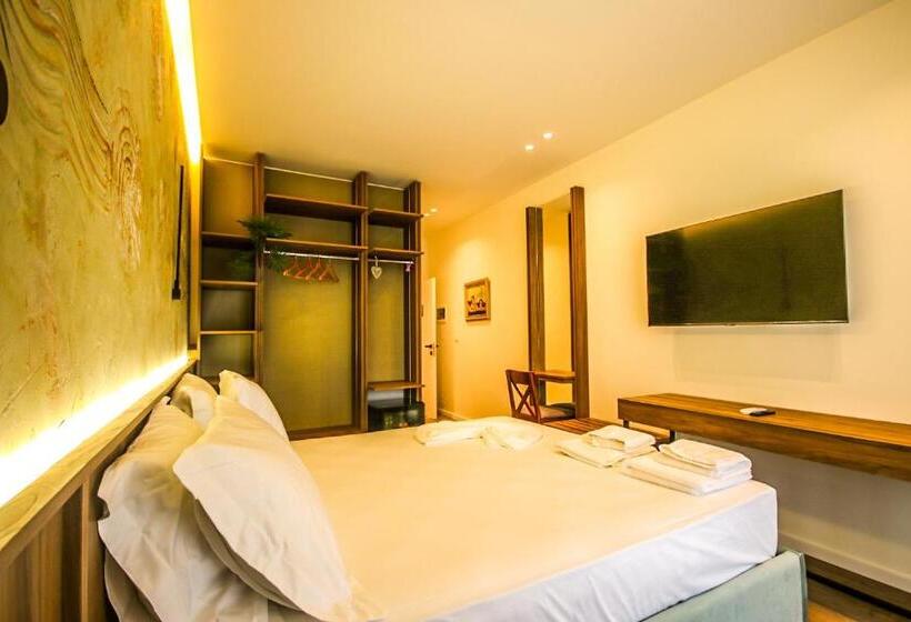 تختخواب و صبحانه Hercules Sea View