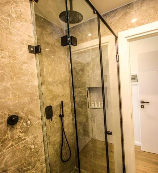 تختخواب و صبحانه Hercules Sea View