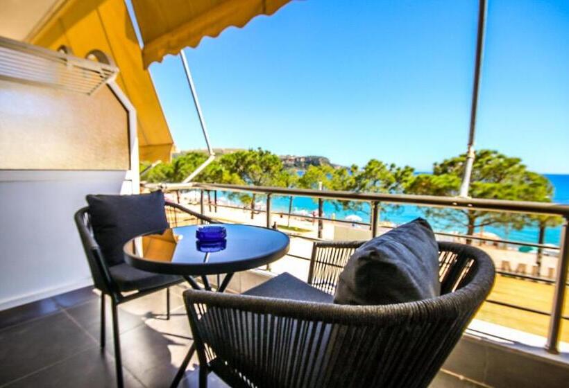 تختخواب و صبحانه Hercules Sea View