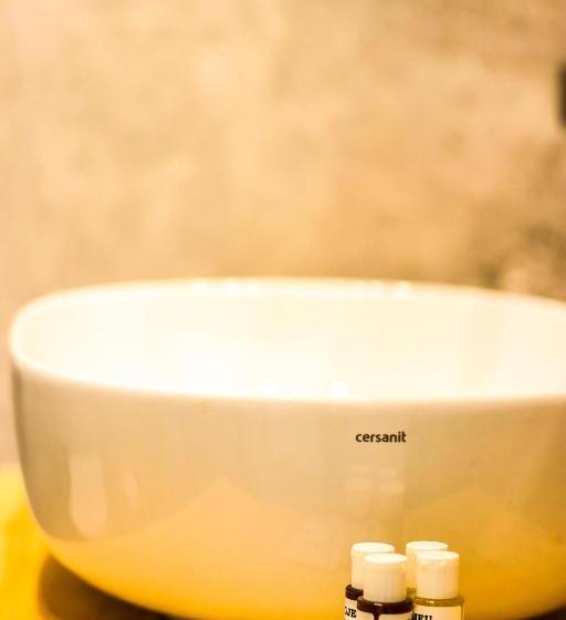 تختخواب و صبحانه Hercules Sea View