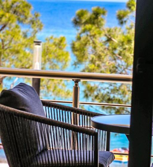 تختخواب و صبحانه Hercules Sea View